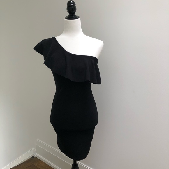 Champagne and Cupcakes - Picture 3 of 7